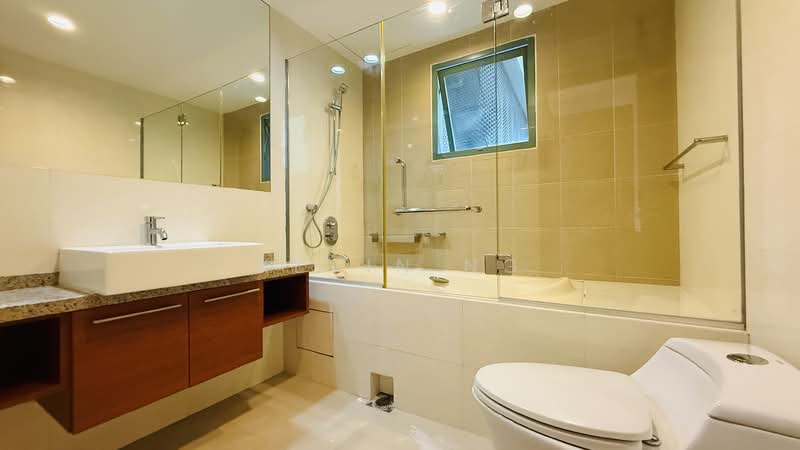 The Quayside, 60 Robertson Quay, 2 Bedrooms, 1,130 sqft, Apartment For Sale, by Kevin Ng, 500103307 - Bathroom - PropertyGuru.com.sg