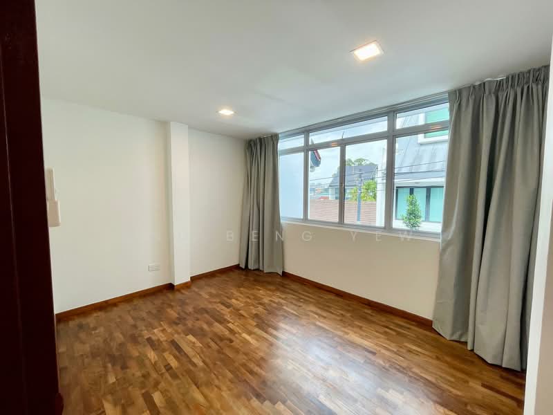 Spacious Landed Rental in Serangoon Gardens!, Kensington Park / Serangoon Gardens / Ang Mo Kio, 5 Bedrooms, 4,500 sqft, Semi-Detached House For Rent, by Ong Beng Yew, 500103310 - PropertyGuru.com.sg