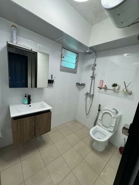 439C Bukit Batok West Avenue 8, 439C Bukit Batok West Avenue 8, Room Rental, 130 sqft, HDB Flat For Rent, by Jay Lee, 500103319 - Bathroom - PropertyGuru.com.sg