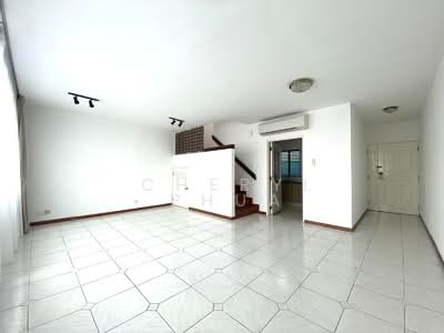 For Rent - Siglap Center