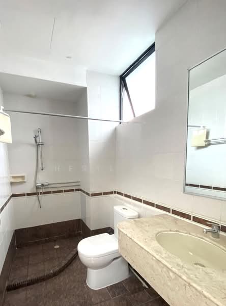 Siglap Center, 55 Siglap Road, 3 Bedrooms, 1,290 sqft, Apartment For Rent, by Cheryl Phua, 500103338 - Bathroom - PropertyGuru.com.sg