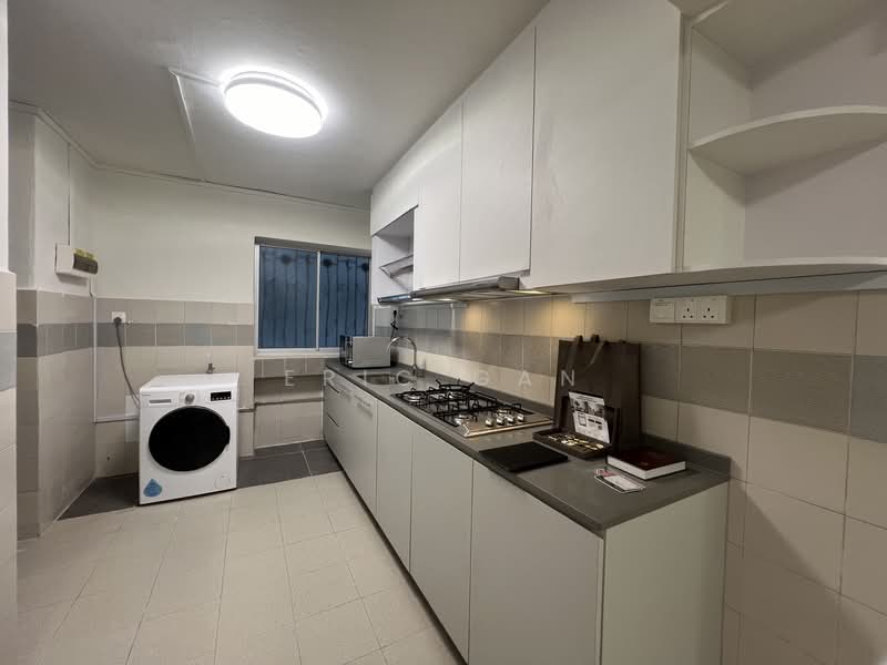 Chancery Court, 36H Dunearn Road, 2 Bedrooms, 926 sqft, Condominium For Rent, by Eric Gan, 500103351 - Kitchen - PropertyGuru.com.sg