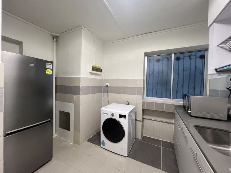 Chancery Court, 36H Dunearn Road, 2 Bedrooms, 926 sqft, Condominium For Rent, by Eric Gan, 500103351 - Kitchen - PropertyGuru.com.sg