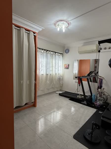 158 Tampines Street 12, 158 Tampines Street 12, 3 Bedrooms, 990 sqft, HDB Flat For Sale, by Yen Neo L Y, 500103354 - Bedroom 3 - PropertyGuru.com.sg