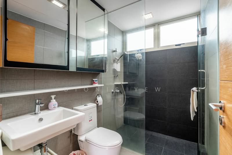 Vacanza @ East, 36 Lengkong Tujoh, 2 Bedrooms, 1,410 sqft, Condominium For Sale, by Dionis Yew, 500103356 - Bathroom - PropertyGuru.com.sg