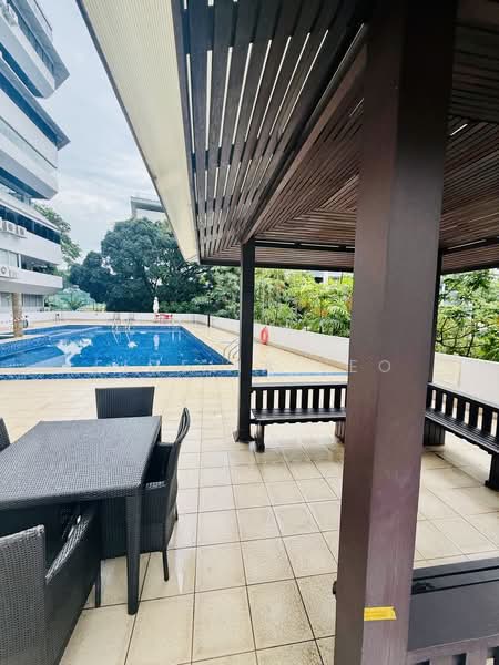 Townhouse Apartments, 139 Cavenagh Road, 4 Bedrooms, 2,368 sqft, Apartment For Sale, by Fidelia Yeo, 500103377 - Pool pavilion  - PropertyGuru.com.sg