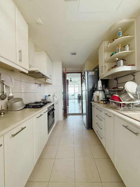 Costa Del Sol, 68 Bayshore Road, 3 Bedrooms, 1,313 sqft, Condominium For Rent, by Kenny Neo, 500103391 - Kitchen - PropertyGuru.com.sg