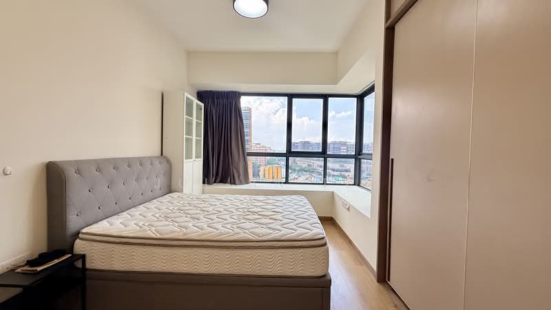 Coco Palms, 17 Pasir Ris Grove, 2 Bedrooms, 743 sqft, Condominium For Rent, by Julian Teo, 500103402 - Bedroom - PropertyGuru.com.sg