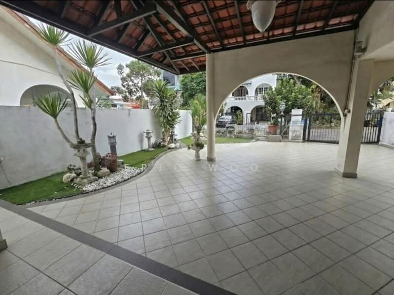 Freehold Semi Detached near Simpang Bedok, , 6 Bedrooms, 4,000 sqft, Semi-Detached House For Sale, by Eric Woo, 500103407 - Exterior - PropertyGuru.com.sg