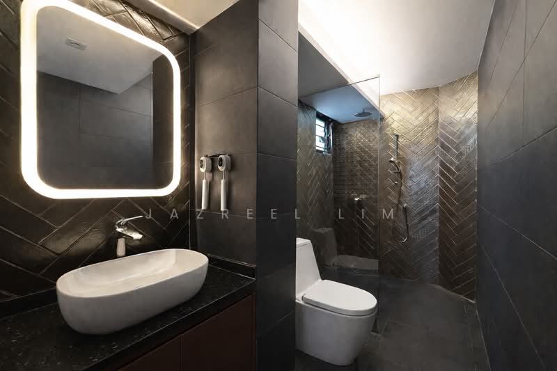 1 Chai Chee Road, 1 Chai Chee Road, 3 Bedrooms, 1,431 sqft, HDB Flat For Sale, by Jazreel Lim, 500103412 - Master Bath - PropertyGuru.com.sg