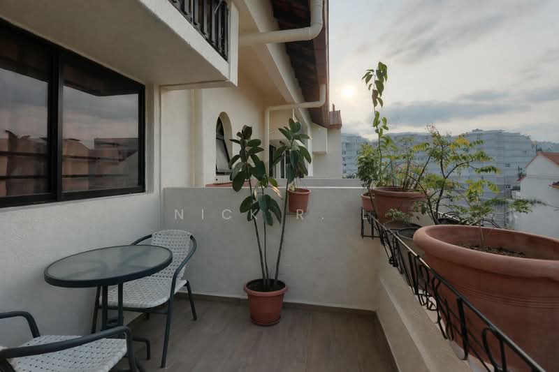 Grande Vista, 2 Cactus Drive, 4 Bedrooms, 2,024 sqft, Condominium For Sale, by Nick R. L, 500103416 - Balcony - PropertyGuru.com.sg