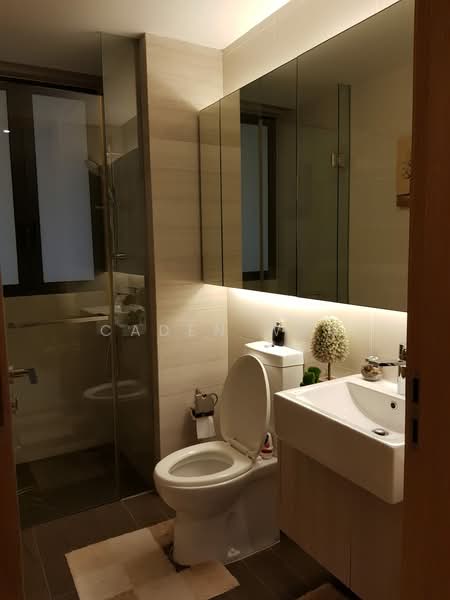 Hedges Park Condominium, 71 Flora Drive, 3 Bedrooms, 1,001 sqft, Condominium For Sale, by Caden Wan, 500103420 - Bathroom - PropertyGuru.com.sg