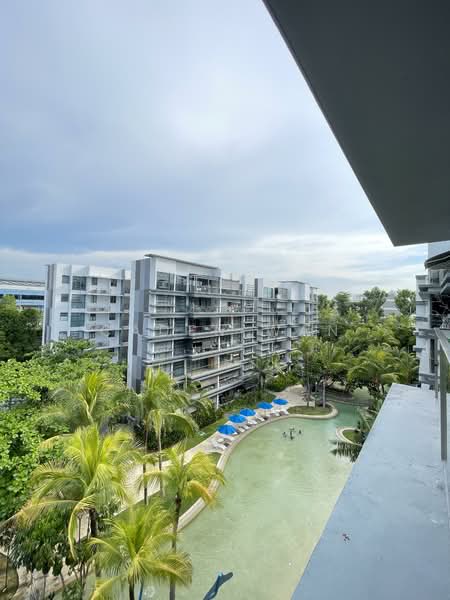 Hedges Park Condominium, 71 Flora Drive, 3 Bedrooms, 1,001 sqft, Condominium For Sale, by Caden Wan, 500103420 - Exterior - PropertyGuru.com.sg