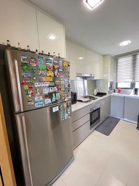 Hedges Park Condominium, 71 Flora Drive, 3 Bedrooms, 1,001 sqft, Condominium For Sale, by Caden Wan, 500103420 - Kitchen - PropertyGuru.com.sg