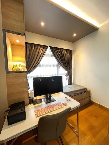 Hedges Park Condominium, 71 Flora Drive, 3 Bedrooms, 1,001 sqft, Condominium For Sale, by Caden Wan, 500103420 - Study - PropertyGuru.com.sg
