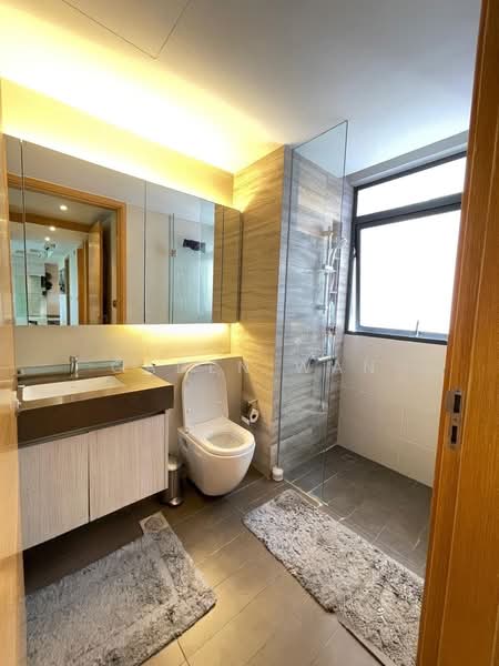 Hedges Park Condominium, 71 Flora Drive, 3 Bedrooms, 1,001 sqft, Condominium For Sale, by Caden Wan, 500103420 - Bathroom - PropertyGuru.com.sg