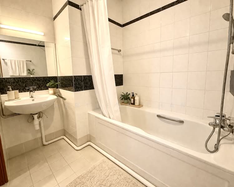 The Summit, 461 Upper East Coast Road, 3 Bedrooms, 1,249 sqft, Condominium For Sale, by Cherylene Chan, 500103434 - Bathroom - PropertyGuru.com.sg