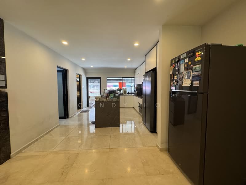 Tai Hwan Park, Tai Hwan Drive, 5 Bedrooms, 2,500 sqft, Terraced House For Sale, by Cindy Ho, 500103439 - Kitchen - PropertyGuru.com.sg