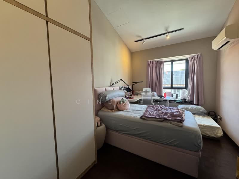 Tai Hwan Park, Tai Hwan Drive, 5 Bedrooms, 2,500 sqft, Terraced House For Sale, by Cindy Ho, 500103439 - Bedroom - PropertyGuru.com.sg