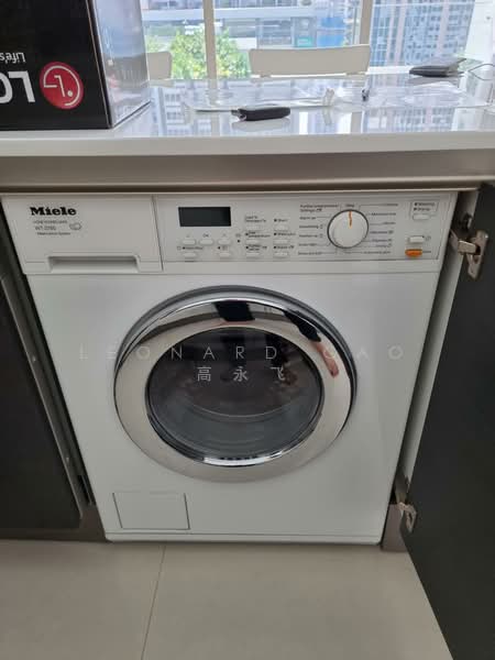 Scotts Square, 6 Scotts Road, 1 Bedroom, 624 sqft, Condominium For Sale, by Leonard Gao 高永飞, 500103445 - PropertyGuru.com.sg