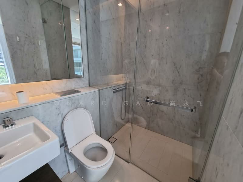 Scotts Square, 6 Scotts Road, 1 Bedroom, 624 sqft, Condominium For Sale, by Leonard Gao 高永飞, 500103445 - Bathroom - PropertyGuru.com.sg