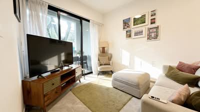 For Sale - S.U.P.E.R. C.H.E.A.P! 1km to M.G.S & Pei Hwa Pri Sch, 310m to MRT!