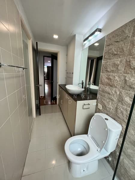 Marshall road inter terrace pre war shophouse, Marshall road, 4 Bedrooms, 1,888 sqft, Terraced House For Sale, by Kho Wenxian Benedict, 500103462 - Bathroom - PropertyGuru.com.sg