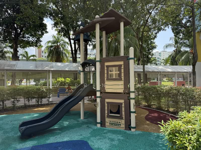 157 Yishun Street 11, 157 Yishun Street 11, 2 Bedrooms, 721 sqft, HDB Flat For Sale, by Warren Tan, 500103466 - Exterior - PropertyGuru.com.sg