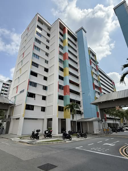 157 Yishun Street 11, 157 Yishun Street 11, 2 Bedrooms, 721 sqft, HDB Flat For Sale, by Warren Tan, 500103466 - Exterior - PropertyGuru.com.sg