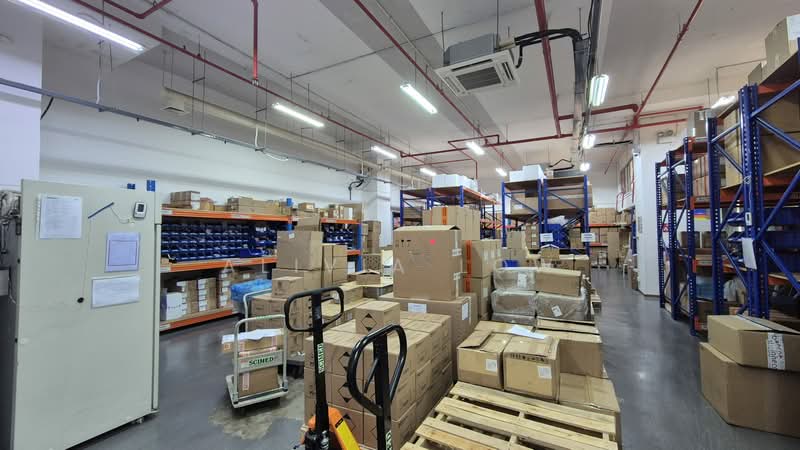 Pantech Business Hub, 194 Pandan Loop, 3,488 sqft, Factory / Workshop (B2) For Sale, by Alivia Low, 500103470 - Interior - CommercialGuru.com.sg