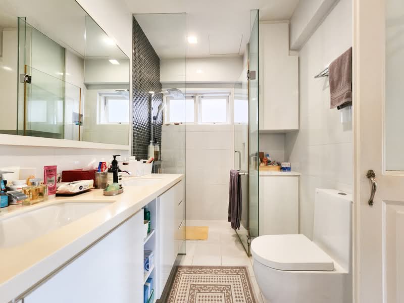 ★ Serangoon Garden Estate ★ Lovingly Maintained Semi-Detached ★, Serangoon Garden Estate, 5 Bedrooms, 5,000 sqft, Semi-Detached House For Sale, by Edmund Seah, 500103473 - Bathroom - PropertyGuru.com.sg