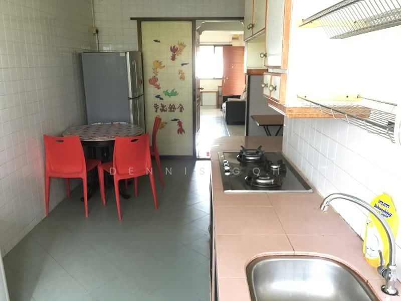 126 Pending Road, 126 Pending Road, Room Rental, 110 sqft, HDB Flat For Rent, by Dennis Goh, 500103474 - Kitchen - PropertyGuru.com.sg