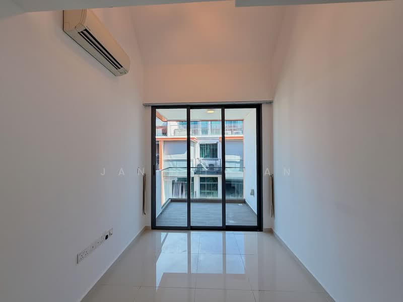 Flora View, 1 Ang Mo Kio Street 66, 3 Bedrooms, 1,023 sqft, Apartment For Sale, by Janice Chan, 500103476 - Living Area - PropertyGuru.com.sg