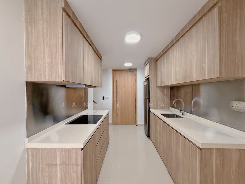 Flora View, 1 Ang Mo Kio Street 66, 3 Bedrooms, 1,023 sqft, Apartment For Sale, by Janice Chan, 500103476 - Kitchen - PropertyGuru.com.sg
