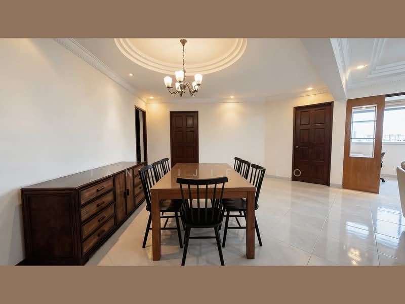 S.U.P.E.R C.H.E.A.P, Spacious, Near MRT, Super High Floor! Must Sell!, Bukit Batok West Ave 6, 3 Bedrooms, 1,420 sqft, HDB Flat For Sale, by Ian Yijie Teo, 500103481 - Dining Room - PropertyGuru.com.sg