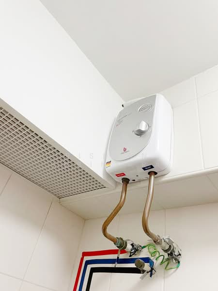 868C Tampines Avenue 8, 868C Tampines Avenue 8, 2 Bedrooms, 721 sqft, HDB Flat For Sale, by Risdian Isbintara, 500103493 - Water heater - PropertyGuru.com.sg