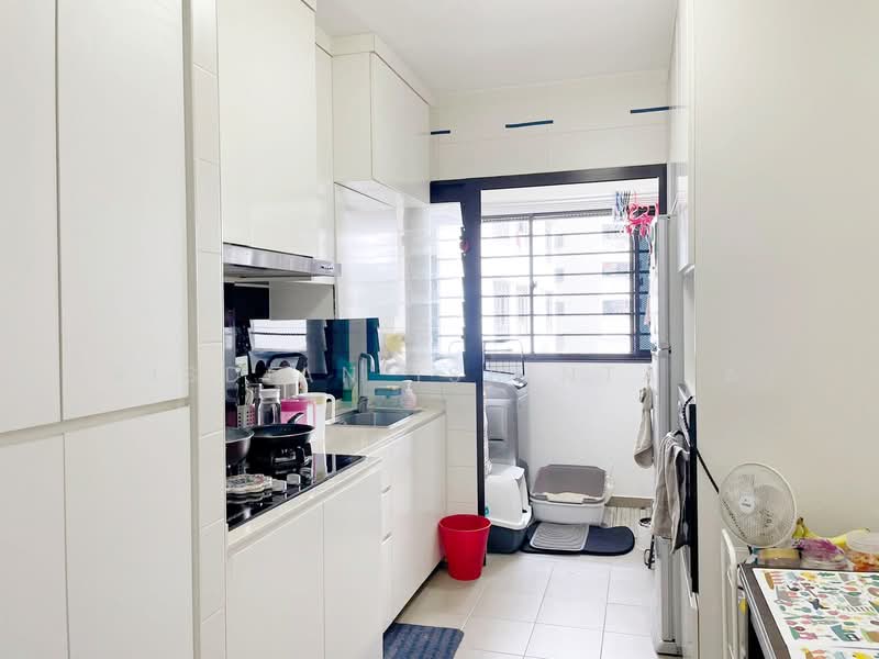 868C Tampines Avenue 8, 868C Tampines Avenue 8, 2 Bedrooms, 721 sqft, HDB Flat For Sale, by Risdian Isbintara, 500103493 - Kitchen - PropertyGuru.com.sg