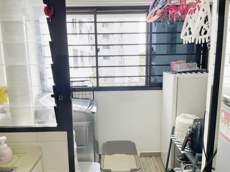 868C Tampines Avenue 8, 868C Tampines Avenue 8, 2 Bedrooms, 721 sqft, HDB Flat For Sale, by Risdian Isbintara, 500103493 - Service yard - PropertyGuru.com.sg