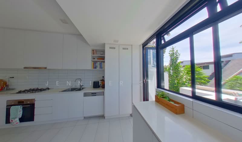 Villa Chancerita, 16 Chancery Hill Road, 4 Bedrooms, 1,647 sqft, Condominium For Sale, by Jennifer Scott, 500103502 - Kitchen - PropertyGuru.com.sg