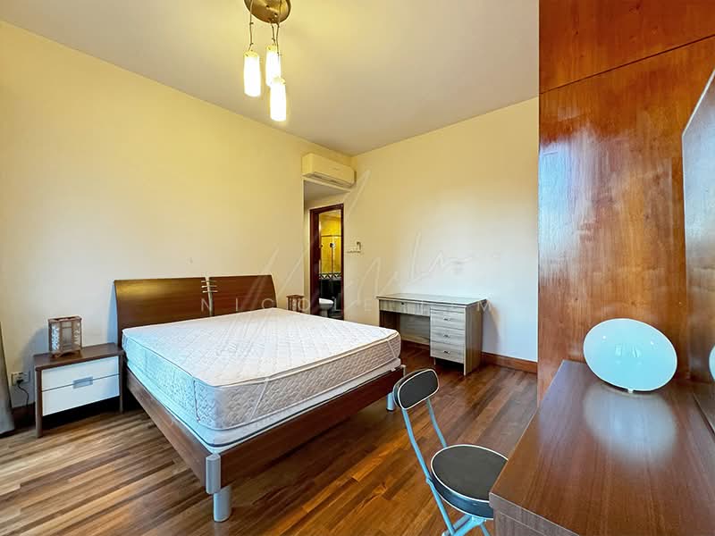 Tanglin View, 150 Prince Charles Crescent, 3 Bedrooms, 1,152 sqft, Condominium For Rent, by Nicole Lim, 500103513 - Master Bedroom - PropertyGuru.com.sg