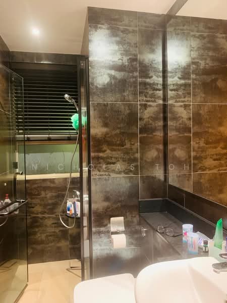 The Peak @ Balmeg, 6 Balmeg Hill, 4 Bedrooms, 1,938 sqft, Condominium For Sale, by Nicholas Toh, 500103514 - Bathroom - PropertyGuru.com.sg