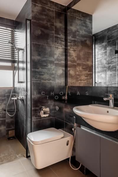 The Peak @ Balmeg, 6 Balmeg Hill, 4 Bedrooms, 1,938 sqft, Condominium For Sale, by Nicholas Toh, 500103514 - Bathroom - PropertyGuru.com.sg