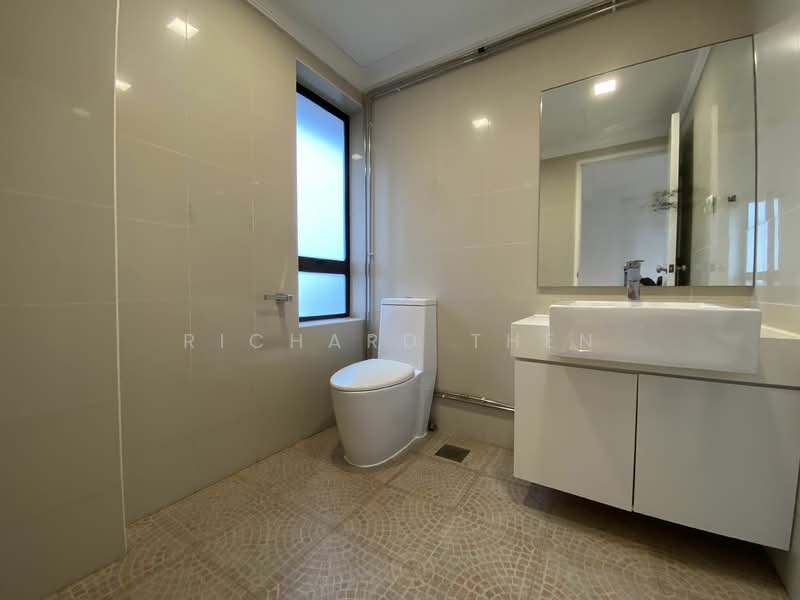 Parkway View, 39 Marine Parade Road, 4 Bedrooms, 3,572 sqft, Condominium For Rent, by Richard Then, 500103529 - Bathroom - PropertyGuru.com.sg