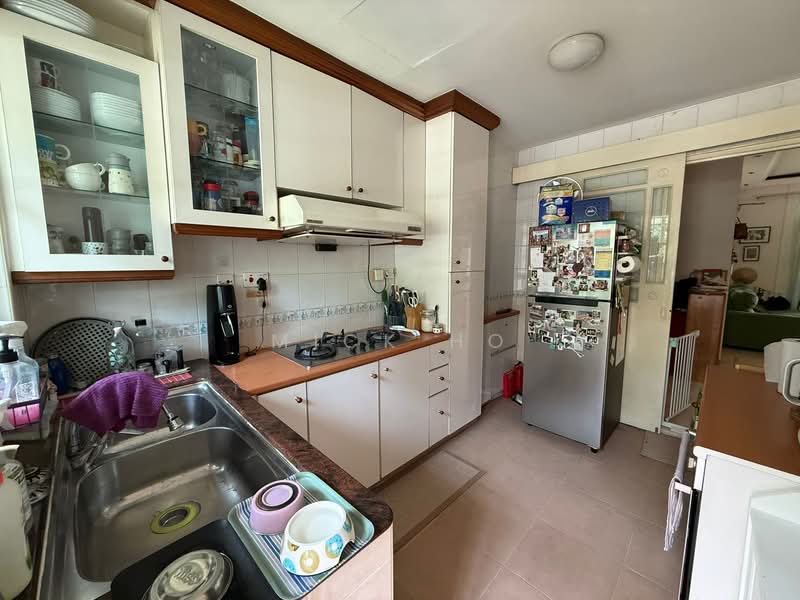 Ville Royale, 310 River Valley Road, 3 Bedrooms, 1,044 sqft, Apartment For Sale, by Mick Ho, 500103531 - Kitchen - PropertyGuru.com.sg