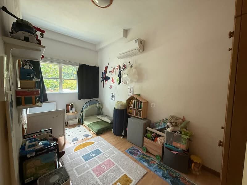 Ville Royale, 310 River Valley Road, 3 Bedrooms, 1,044 sqft, Apartment For Sale, by Mick Ho, 500103531 - Bedroom - PropertyGuru.com.sg