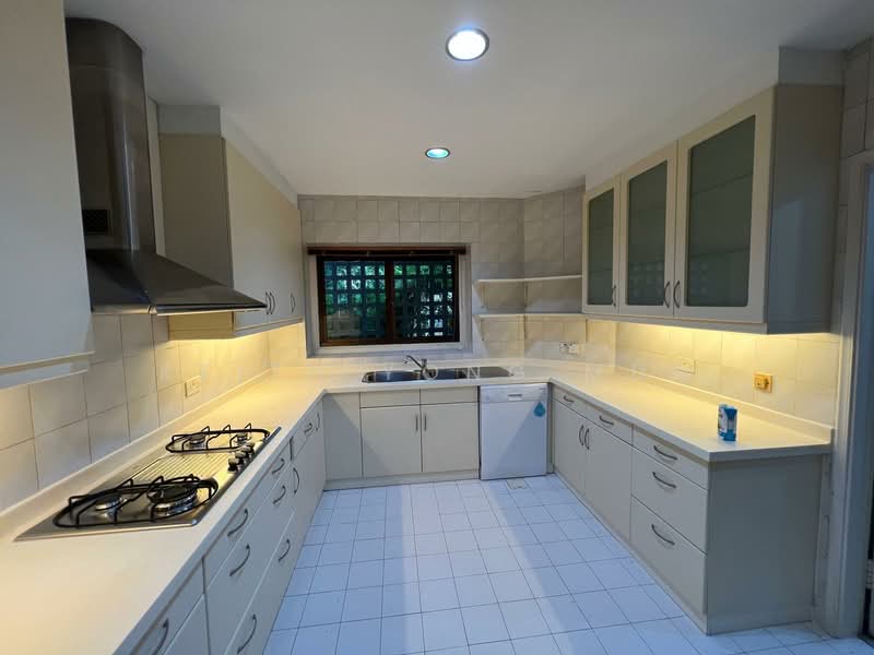 The Arcadia (Arcadia Gardens), 235 Arcadia Road, 4 Bedrooms, 4,671 sqft, Condominium For Rent, by Keith Yong Mun, 500103534 - Kitchen - PropertyGuru.com.sg