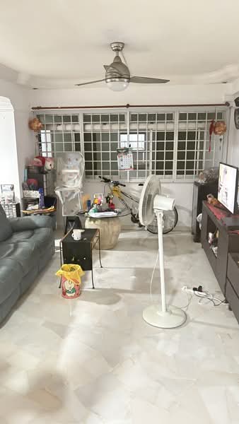 190 Pasir Ris Street 12, 190 Pasir Ris Street 12, 3 Bedrooms, 1,119 sqft, HDB Flat For Sale, by Ivan Lim, 500103544 - Living Room - PropertyGuru.com.sg