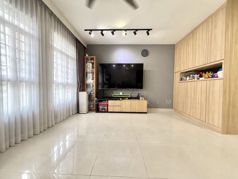 120C Canberra Crescent, 120C Canberra Crescent, 3 Bedrooms, 1,216 sqft, HDB Flat For Sale, by Douglas Lim, 500103546 - Living Room - PropertyGuru.com.sg