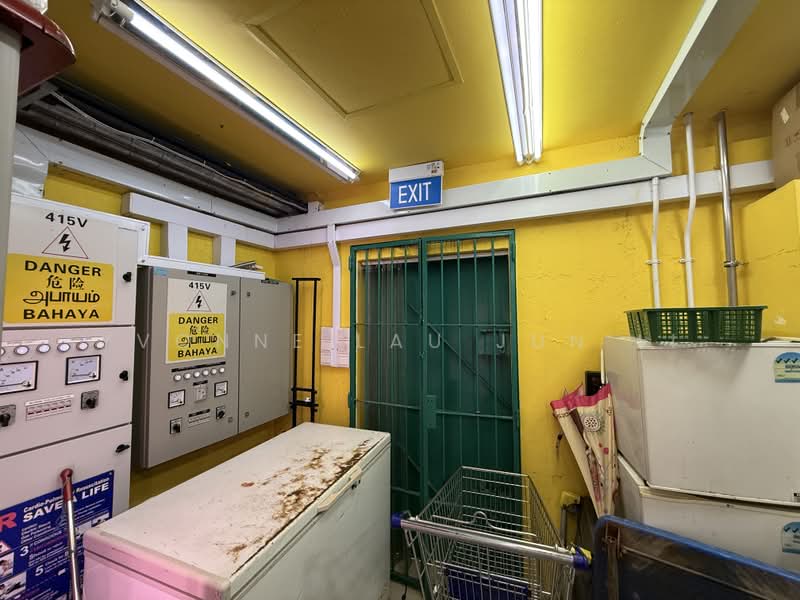 Swan Lake Avenue, , 1,250 sqft, Shop / Shophouse For Rent, by Yvonne Lau Jun Li, 500103554 - Interior - CommercialGuru.com.sg