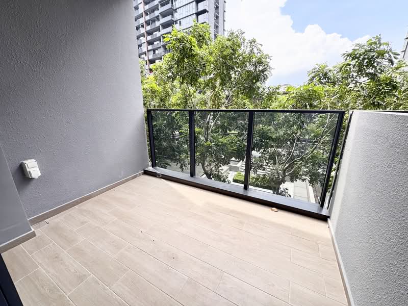 Parc Esta, 908 Sims Avenue, 2 Bedrooms, 700 sqft, Condominium For Rent, by Jason Ang, 500103563 - Balcony area - PropertyGuru.com.sg